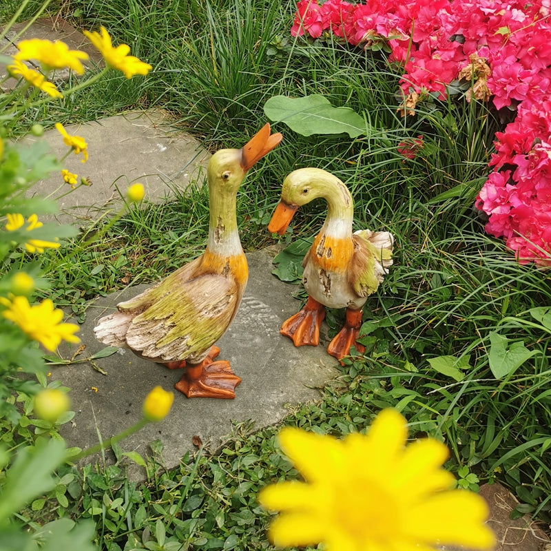 Large Duck Statues, Unique Wood Carving Statue for Garden, Creative Modern Statue for Garden Ornaments, Villa Outdoor Decor Gardening Ideas-Paintingforhome